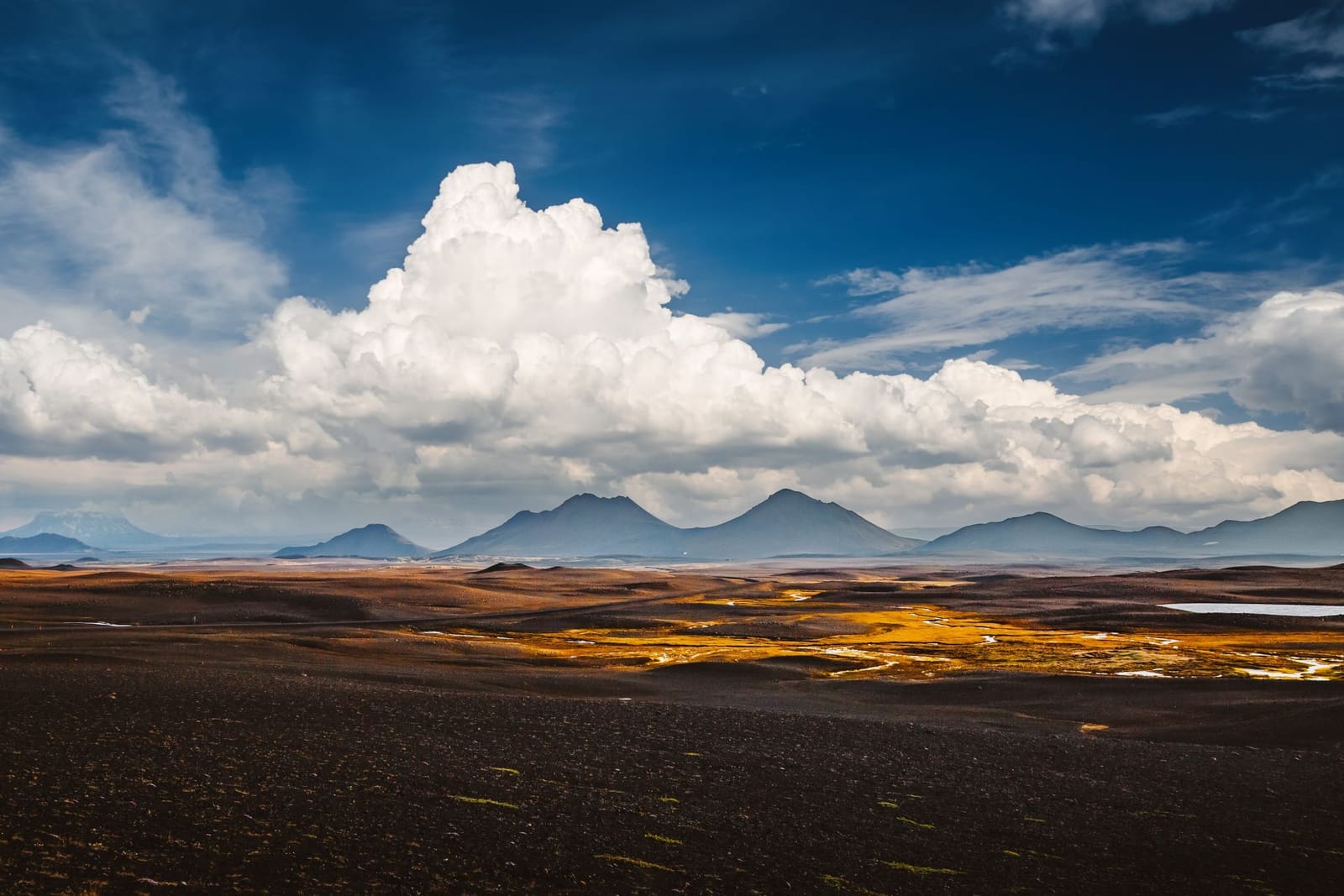 Ombre nella lava: l'antropologia dell'esilio nell'Ódáðahraun